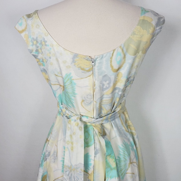 1950s Lord & Taylor Pale Floral Cotton Blend Dress - Picture 4 of 6